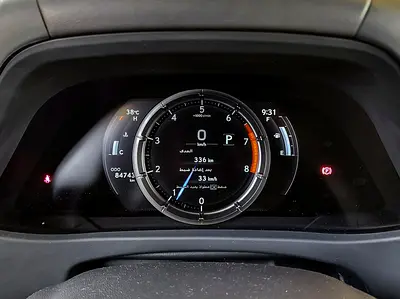 صورة 15 لـ 2023 Lexus UX-SERIES
