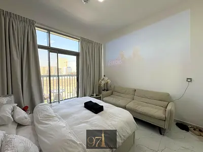 استديو مفروش وجاهز للايجار في مجمع دبي لاند
