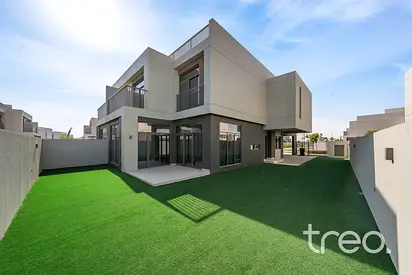Vacant | Spacious | Rooftop Terrace