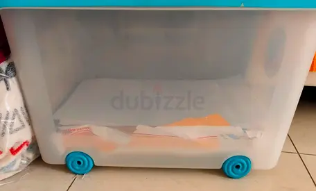 Storage box