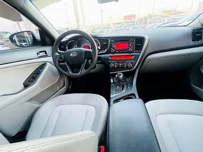 2010 KIA K5 照片 8