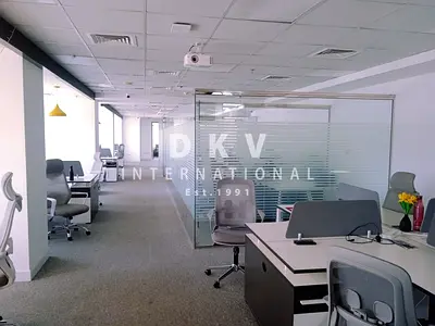 PRIME OFFICE| LARGE SPACE| SHEIKH ZAYED ROAD VIEW