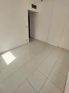 🛏️ 3 Spacious Bedrooms 🛋️ Large Living Room 🚿 3 Bathrooms 🛌 Master Bedroom 📐 Very