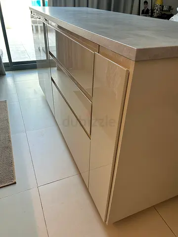Kitchen island