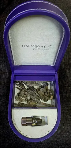 Unwanted gift for sale-Un voyage