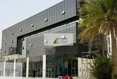 Ideally Located commercial unit in New purpose built Building