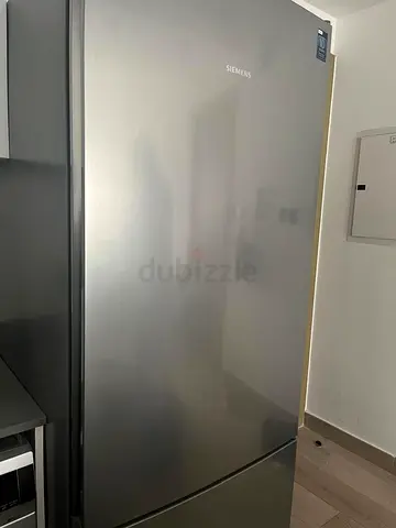 Siemens 480L NoFrost Refrigerator KG55NVL21M Clean Spacious