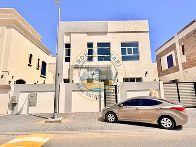 Luxurious Brand New 5Bedrooms Villa All master bedrooms in Hoshi