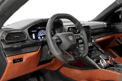 صورة 14 لـ 2019 Lamborghini URUS