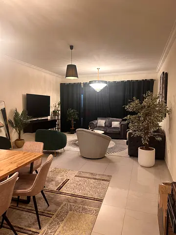 Executive Furnished Room for Rent – Immediate Availability