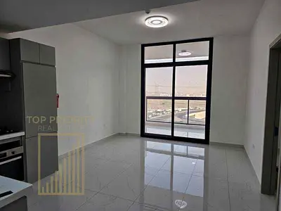 Vacant | Multiple Cheques | Unfurnished