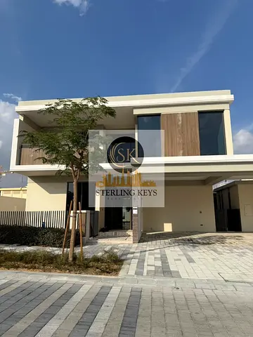 5 bedroom large | Well Kept | corner unit