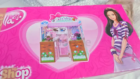 Newboy Fulla Pet Shop Set with miniature animals