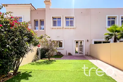 Great Location | Opposite Lake | Vacant Now