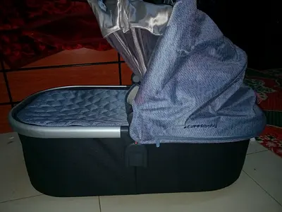 UPPAbaby Noa Carrycot / Bassinet - Navy (fits Cruz, Ridge, Minu V2) - Like New