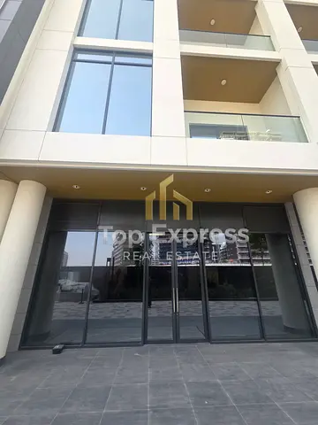 Exceptional Retail Unit | F & B | Prime Commercial Opportunity | Lagoon Facing |Crest Grande