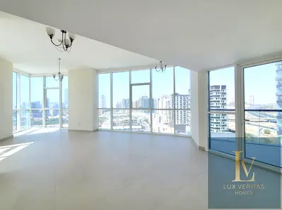 AC Inclusive | 12 Cheques | Kitchen Equipped