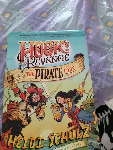 Hooks  revenge  the pirate code HARDCOVER kids books