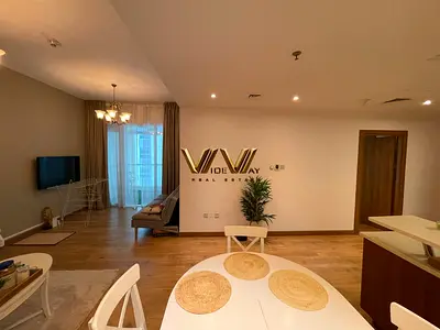 LUXURY WATERFRONT RESIDENCE | SPECTACULAR PANORAMIC MARINA VIEWS