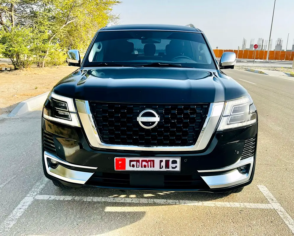 Nissan Patrol 2023 — photo 1 of 13