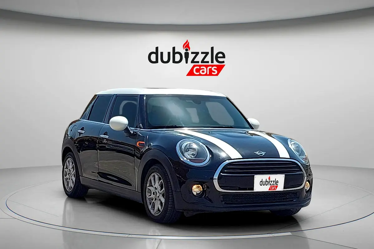 MINI Cooper 2019 — photo 1 of 15