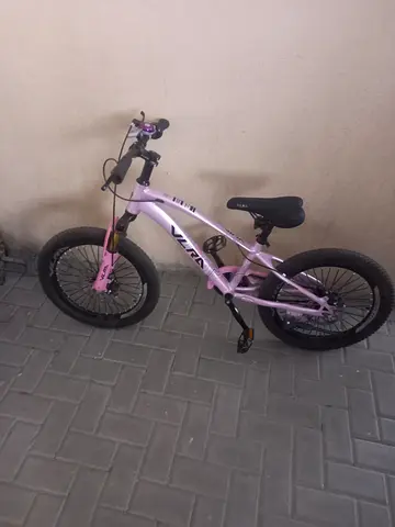 Pink kids bicycle - sturdy 16 wheel, good condition