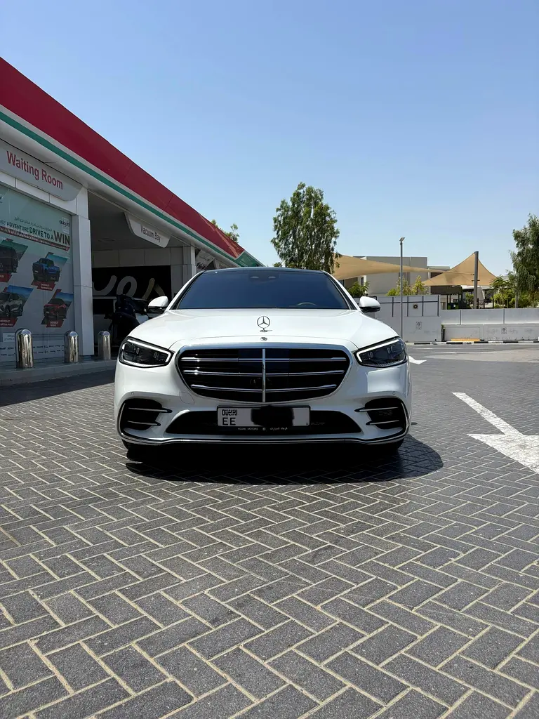 Mercedes-Benz S-Class 2024 — photo 1 of 7