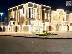 Luxury villa for sale in a quiet and prime location, two floors, corner lot on two streets, super de