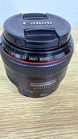 Canon EF 85 1.2