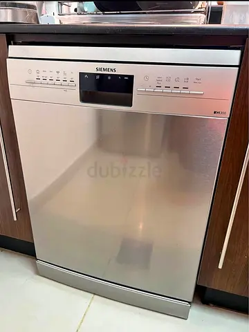 Siemens like new Dishwasher 3 rack good working condition new model free delivery installation