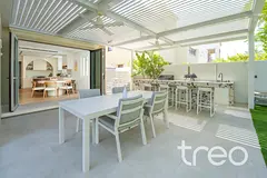 Fully Renovated | Single Row | Exclusive