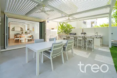 Fully Renovated | Single Row | Exclusive