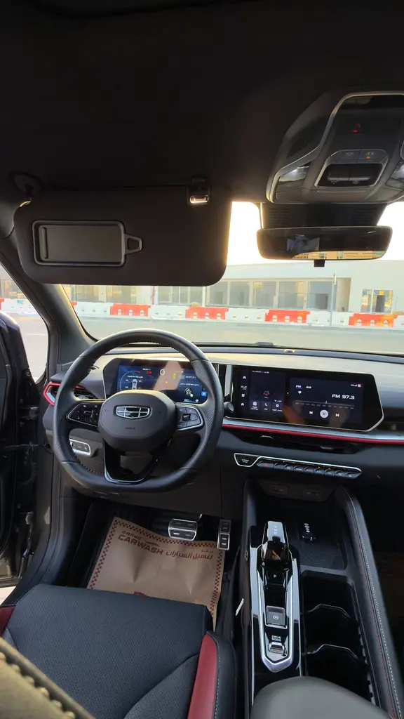Geely Coolray 2024 — photo 1 of 13