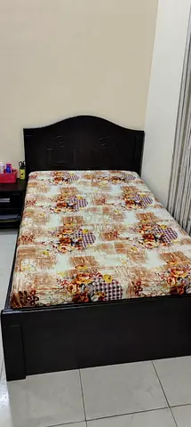 Queen size bed