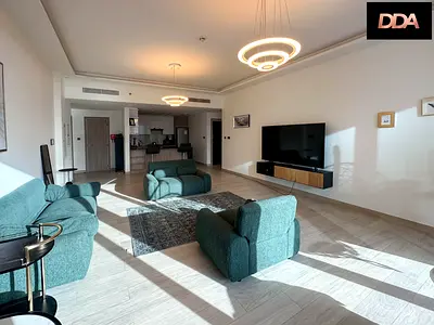 STYLISH 1BR | LAKEFRONT LIFESTYLE | GREAT AMENITIES