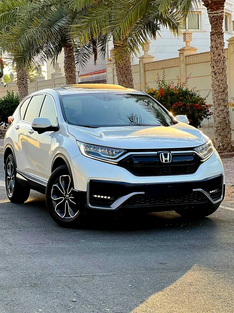 Honda CR-V 2022 — photo 1 of 10