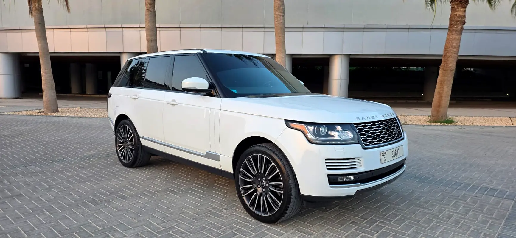 Land Rover Range Rover 2013 — photo 1 of 13