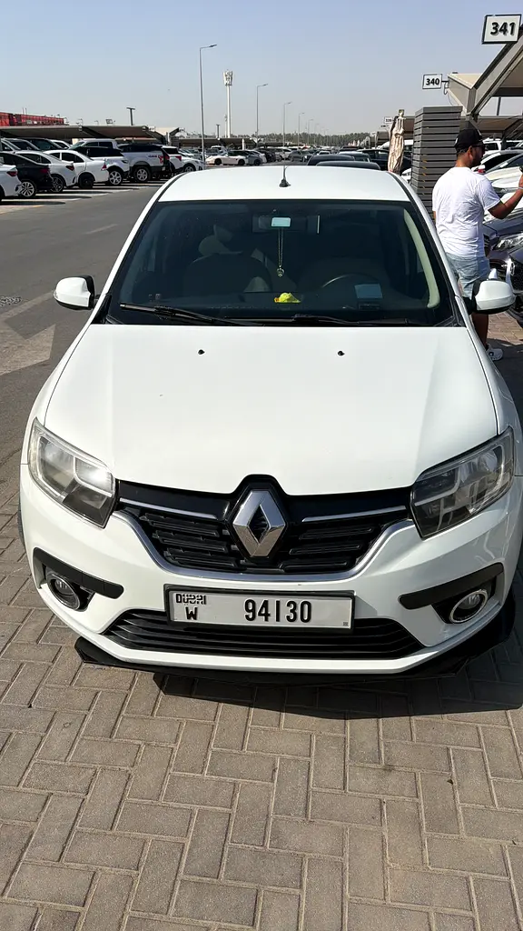 Renault Symbol 2020 — photo 1 of 5