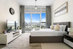Elegant Studio | Bills Included | Near Golf