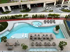 Modern Studio | Oxford Gardens | Balcony &amp; Pool Access