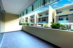 Big Layout | VACANT + Negotiable | Community View