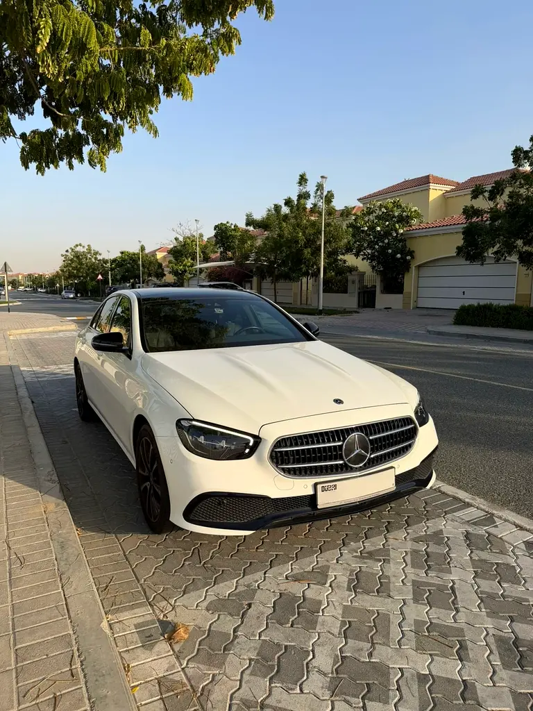 Mercedes-Benz E-Class 2021 — photo 1 of 5