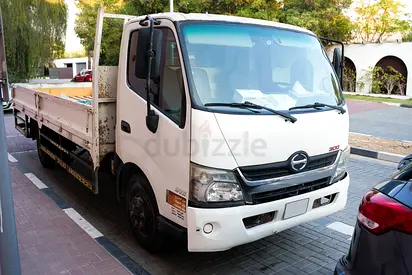 Hino 300 2015 GCC Specs - Reliable Commercial Truck