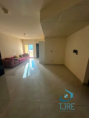 Spacious 2 + maid | Skyline Views | Close to Metro