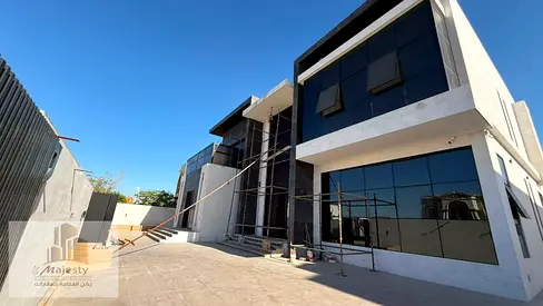 Luxury Royal Villa in Al-Hawshi | Exceptional Design and Indoor Elevator | 10,000 Sq Ft Land and Sp