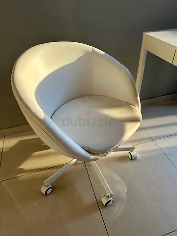 Chair with wheels