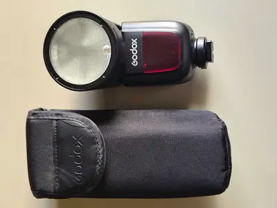 Godox Speedlite Flash with Carry Case - Good Condition