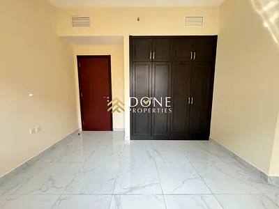 Spacious! 2bhk wity wardrobs / near to safari mall/ and with covered parking