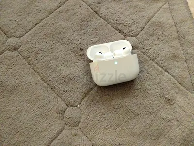 Apple AirPods (2nd gen) with Charging Case - Good Condition