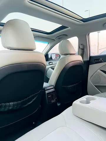 2010 KIA K5 — миниатюра 11